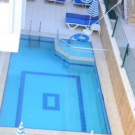 מלון Eftalia Downtown 4*