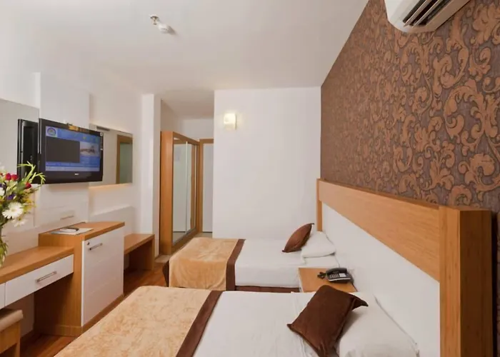 Eftalia Downtown ホテル 4*